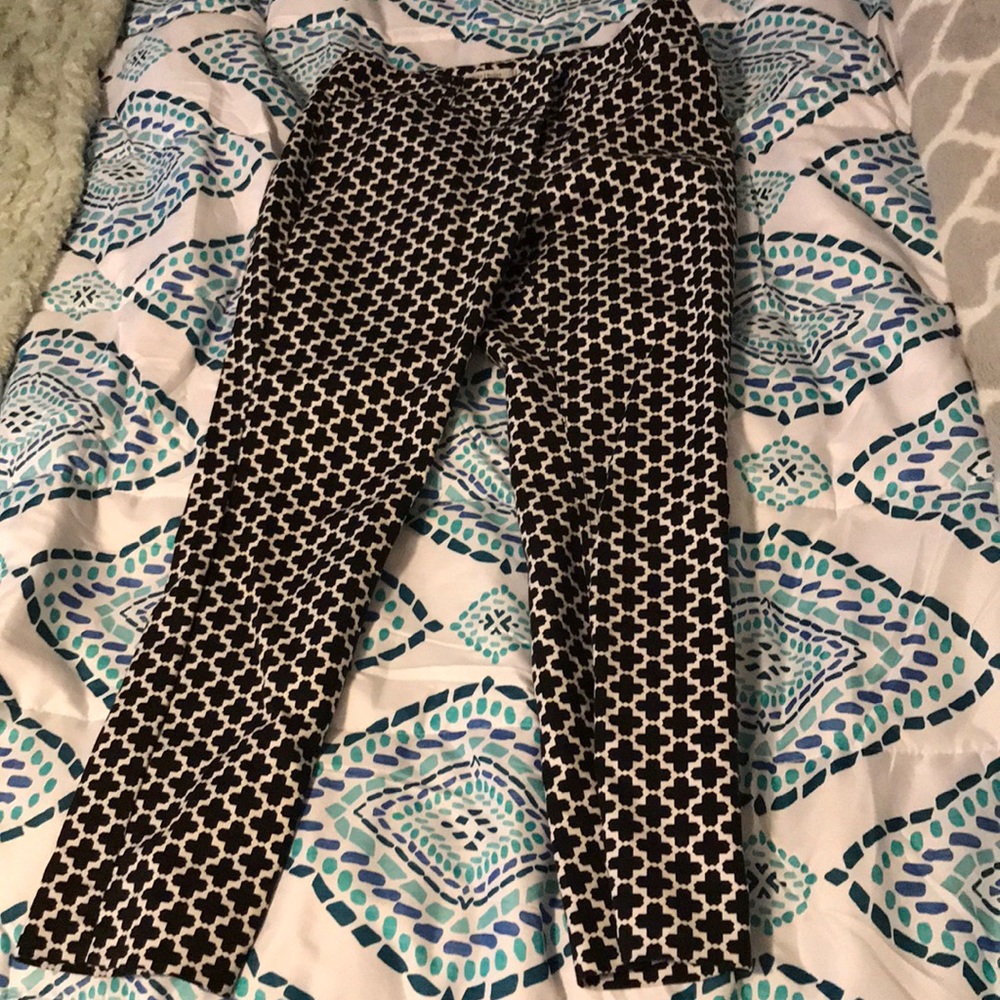 White House Black Market ankle cut slacks